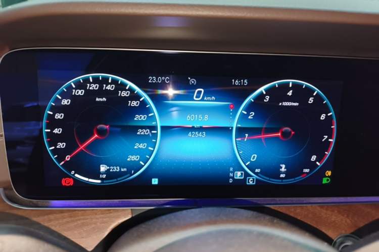 Used Mercedes-Benz E-Class 2021 Restyled E 300 L Luxury Edition Instrument Cluster