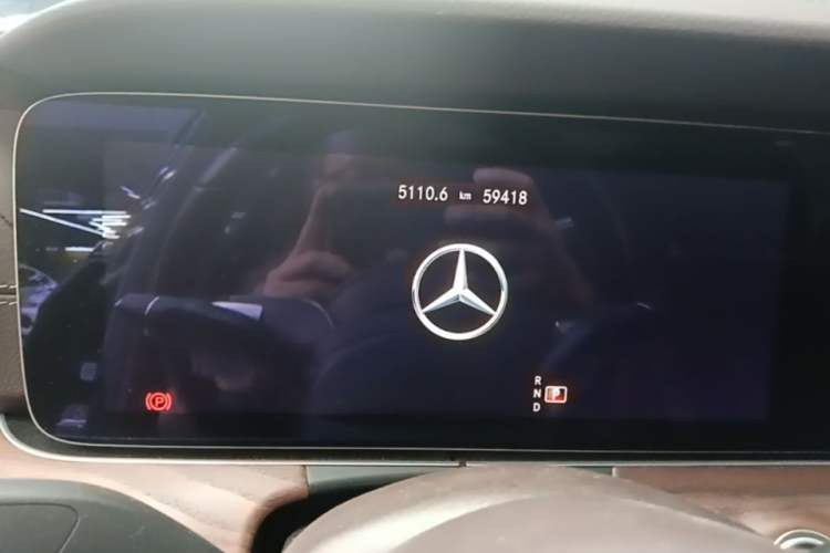 Used Mercedes-Benz E-Class 2021 Restyled E 300 L Luxury Edition Instrument Cluster