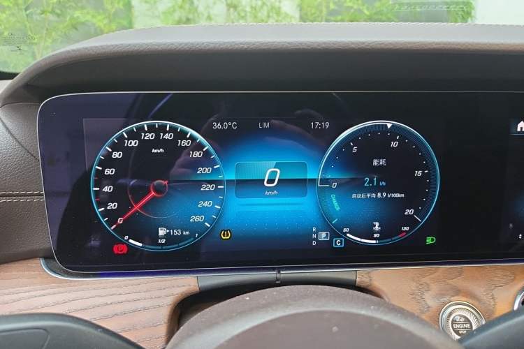 Used Mercedes-Benz E-Class 2021 Restyled E 300 L Luxury Edition Instrument Cluster