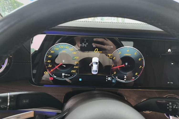 Used Mercedes-Benz E-Class 2021 Restyled E 300 L Luxury Edition Instrument Cluster