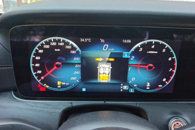 Used Mercedes-Benz E-Class 2021 E 300 L Sport Premium Edition Instrument Cluster