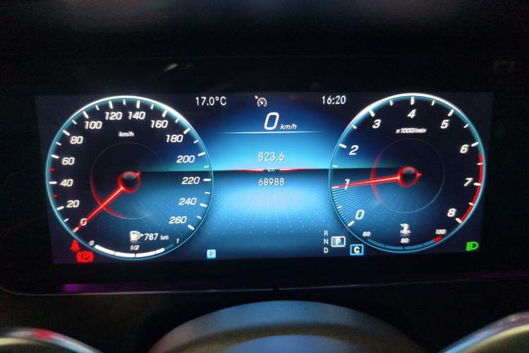 Used Mercedes-Benz E-Class 2021 Restyled E 300 L Luxury Edition Instrument Cluster