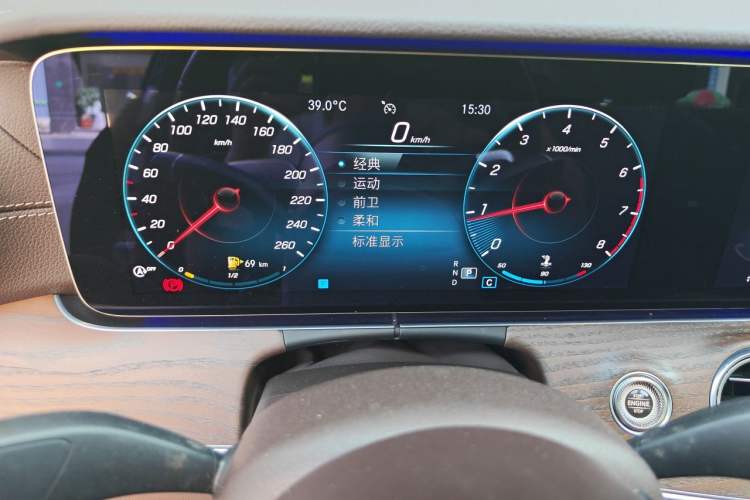 Used Mercedes-Benz E-Class 2021 E 300 L Stylish Model Instrument Cluster