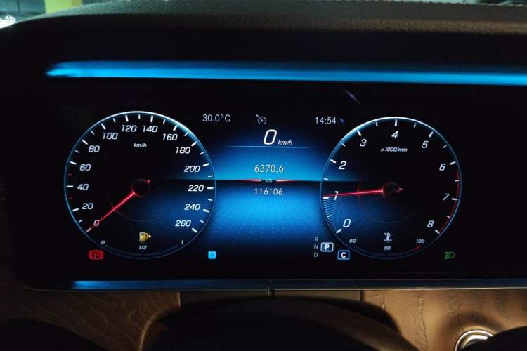 Used Mercedes-Benz E-Class 2021 E 300 L Stylish Model Instrument Cluster