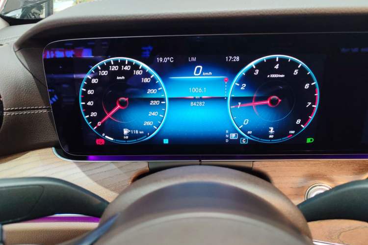 Used Mercedes-Benz E-Class 2021 Facelift E 260 L Instrument Cluster