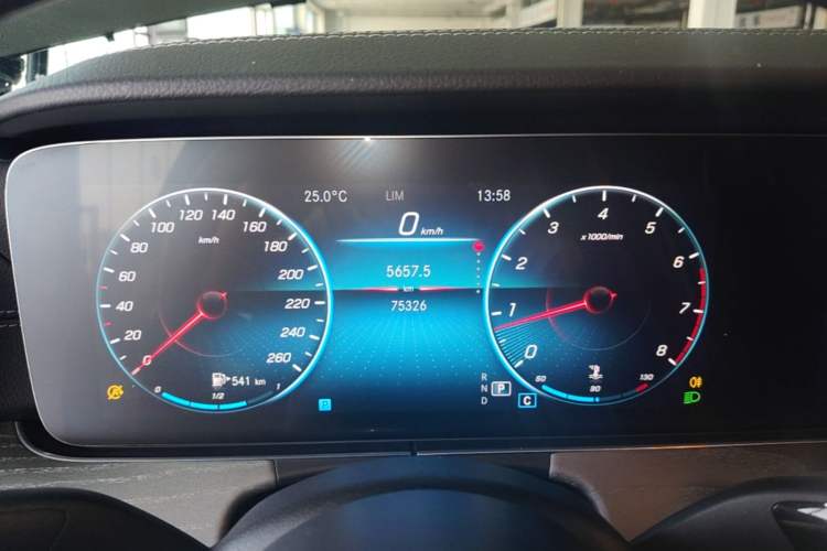 Used Mercedes-Benz E-Class 2021 E 300 L Stylish Model Instrument Cluster