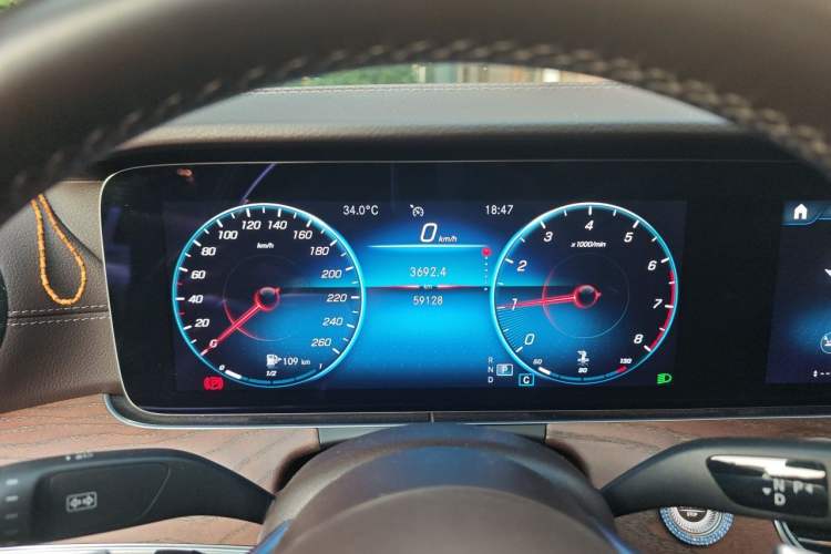 Used Mercedes-Benz E-Class 2021 Restyled E 300 L Luxury Edition Instrument Cluster