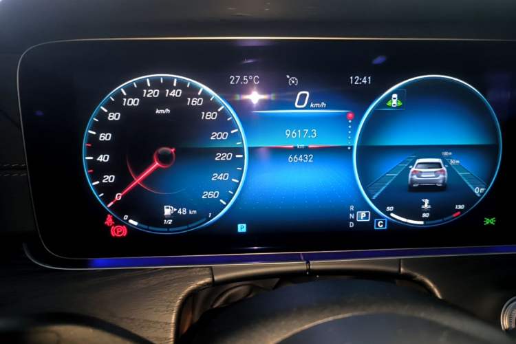 Used Mercedes-Benz E-Class 2021 Restyled E 300 L Sporty and Stylish Edition Instrument Cluster