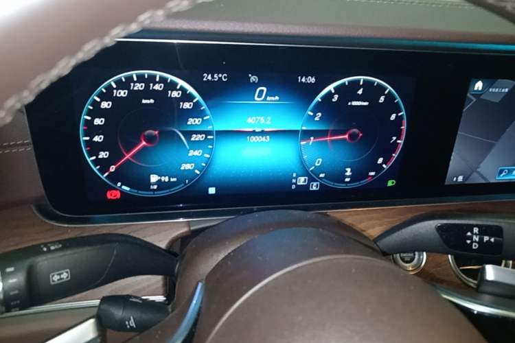Used Mercedes-Benz E-Class 2021 E 300 L Stylish Model Instrument Cluster
