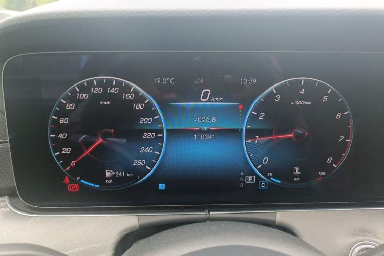 Used Mercedes-Benz E-Class 2021 E 300 L Stylish Model Instrument Cluster