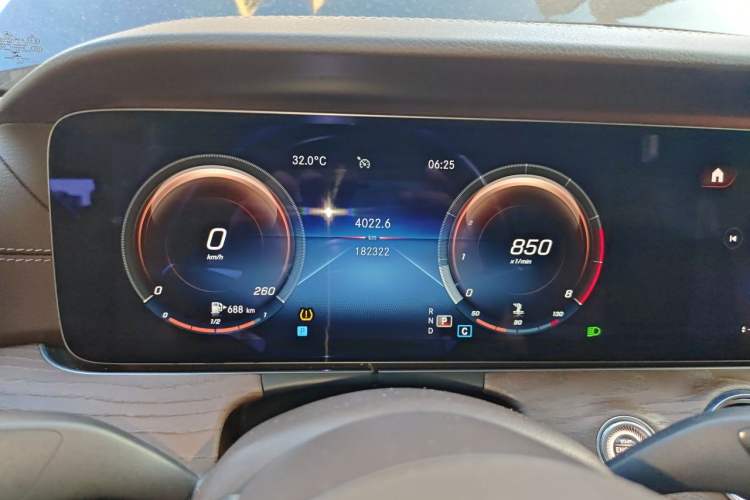Used Mercedes-Benz E-Class 2021 E 300 L Luxury Model Instrument Cluster