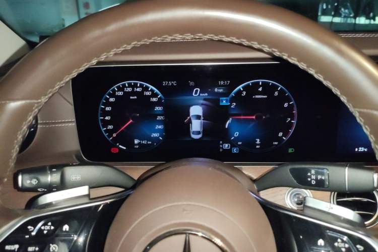 Used Mercedes-Benz E-Class 2021 Restyled E 300 L Luxury Edition Instrument Cluster