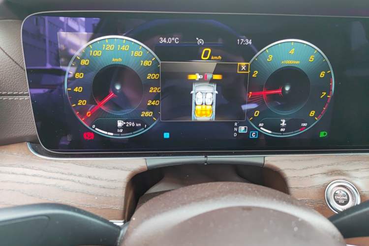 Used Mercedes-Benz E-Class 2021 E 300 L Stylish Model Instrument Cluster