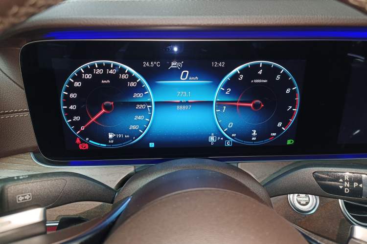 Used Mercedes-Benz E-Class 2021 E 300 L Stylish Model Instrument Cluster