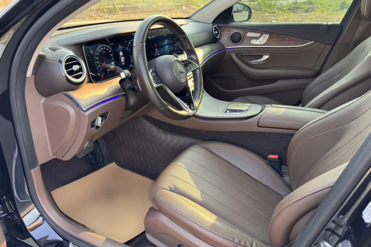 Used Mercedes-Benz E-Class 2021 Facelift E 300 L Stylish Edition Interior 1