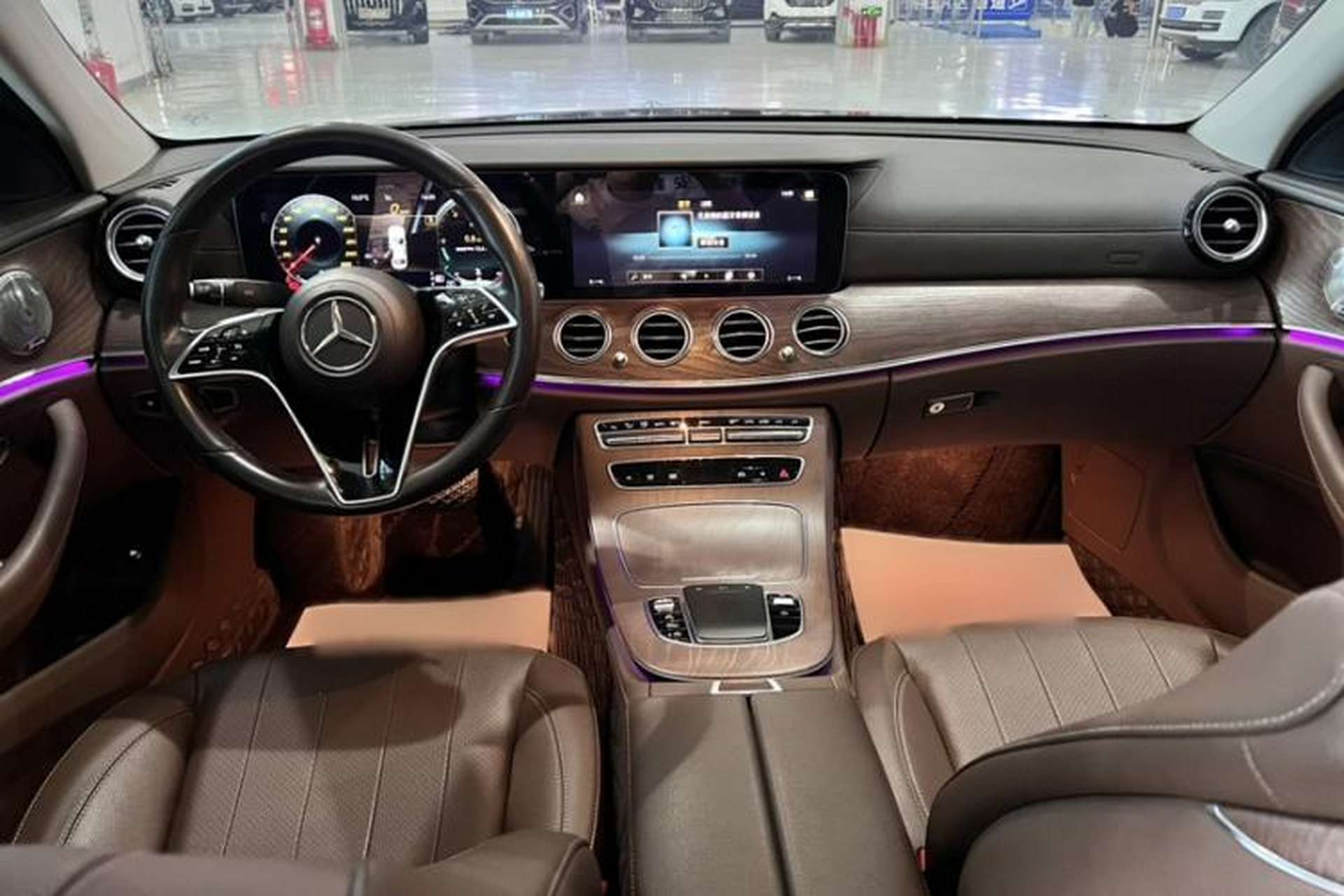 Used Mercedes-Benz E-Class 2021 Facelift E 300 L Stylish Edition Interior 1