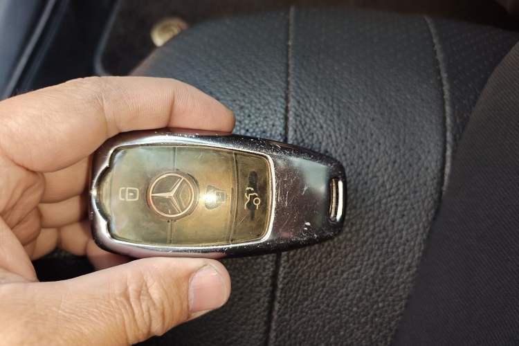 Used Mercedes-Benz E-Class 2021 E 300 L Luxury Model Interior 1