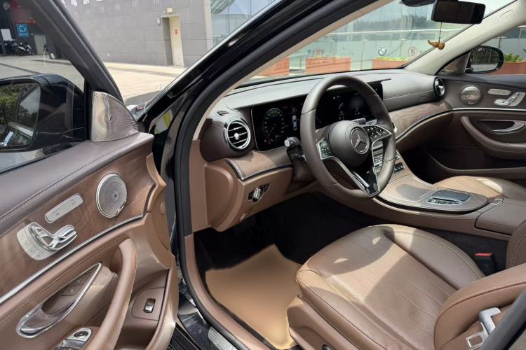 Used Mercedes-Benz E-Class 2021 E 300 L Stylish Model Interior 1