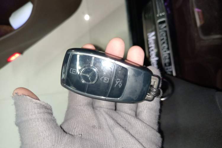 Used Mercedes-Benz E-Class 2021 E 300 L Stylish Model Interior 1