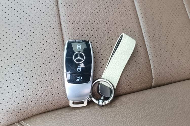 Used Mercedes-Benz E-Class 2021 Restyled E 300 L Sporty and Stylish Edition Interior 1