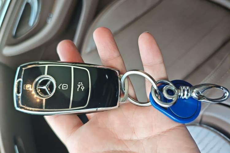 Used Mercedes-Benz E-Class 2021 E 300 L Stylish Model Interior 1
