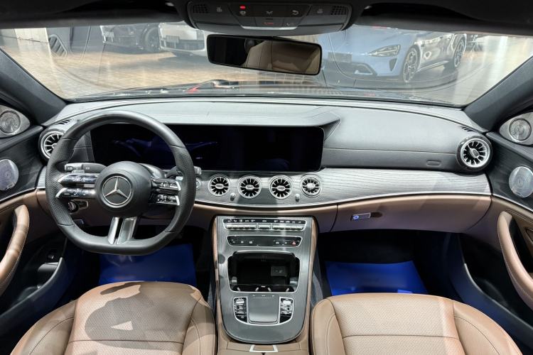 Used Mercedes-Benz E-Class 2021 E 300 L Sport Luxury Edition Interior 1