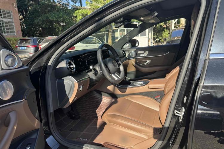 Used Mercedes-Benz E-Class 2021 Restyled E 300 L Sporty and Stylish Edition Interior 1