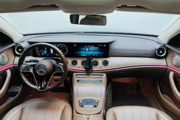 Used Mercedes-Benz E-Class 2021 Restyled E 300 L Luxury Edition Interior 1