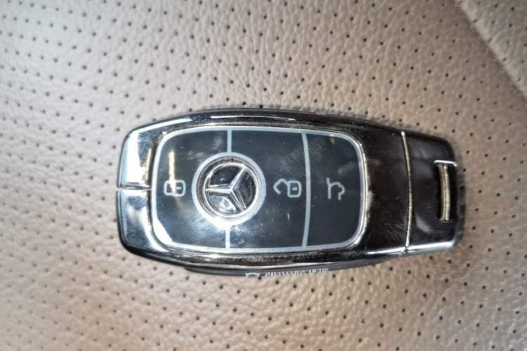 Used Mercedes-Benz E-Class 2021 E 300 L Sport Luxury Edition Interior 1