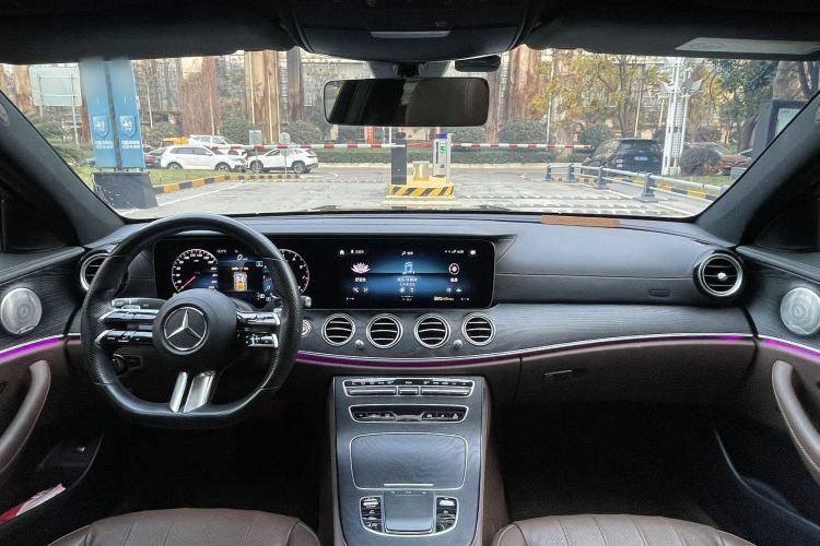 Used Mercedes-Benz E-Class 2021 Restyled E 260 Luxury Sports Edition Interior 1