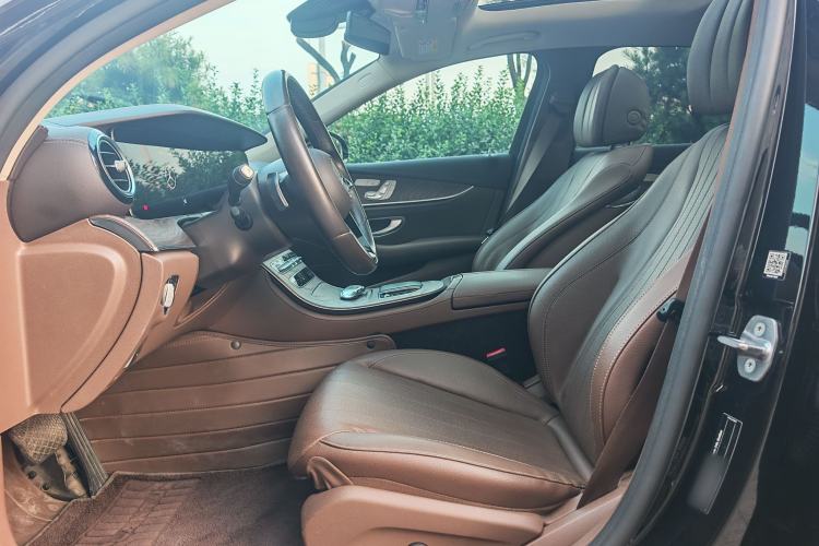 Used Mercedes-Benz E-Class 2021 E 300 L Stylish Model Interior 1