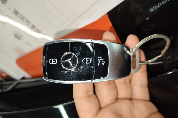 Used Mercedes-Benz E-Class 2021 Updated E 260 Fashion Sport Edition Interior 1