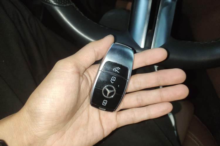 Used Mercedes-Benz E-Class 2021 Updated E 260 Fashion Sport Edition Interior 1