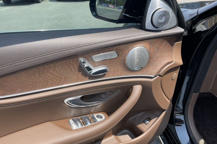 Used Mercedes-Benz E-Class 2021 Facelift E 260 L Interior 10