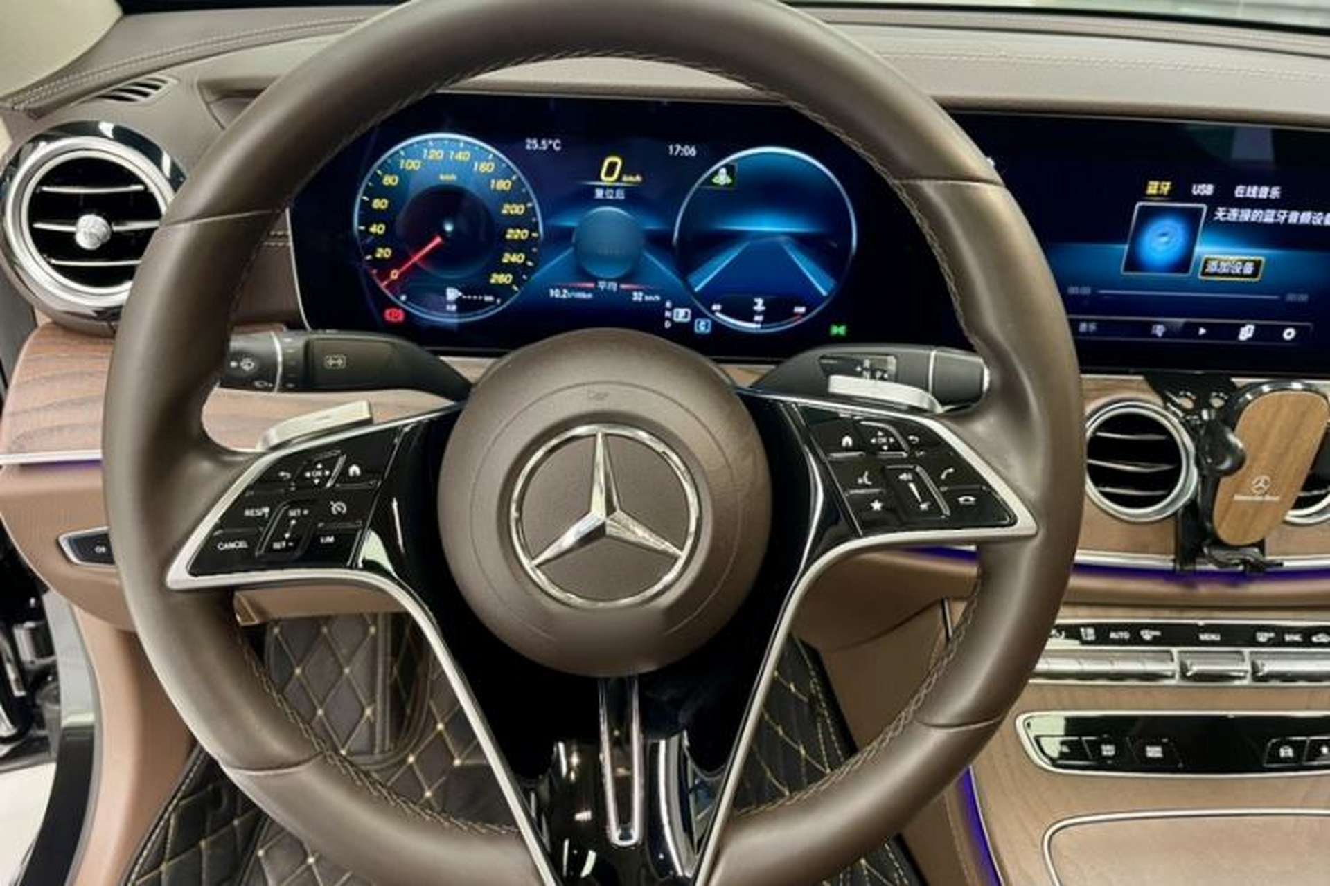 Used Mercedes-Benz E-Class 2021 E 300 L Stylish Model Interior 10