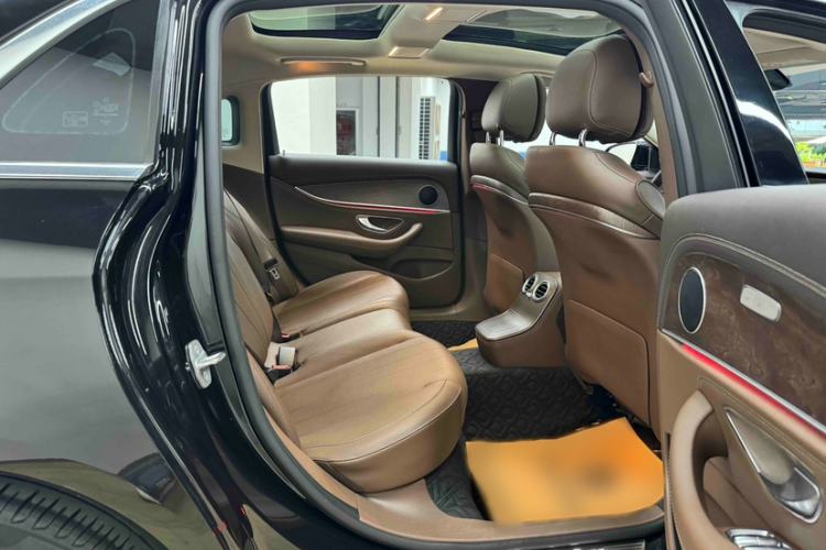 Used Mercedes-Benz E-Class 2021 E 300 L Stylish Model Interior 10