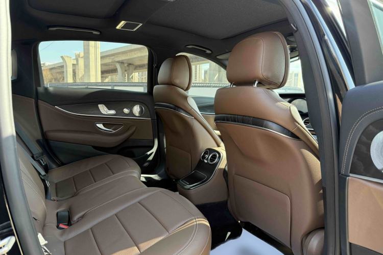 Used Mercedes-Benz E-Class 2021 E 300 L Sport Luxury Edition Interior 10