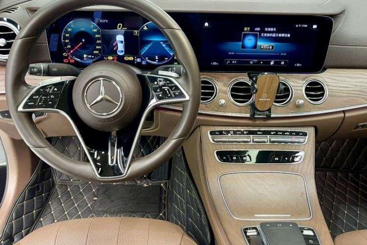Used Mercedes-Benz E-Class 2021 E 300 L Stylish Model Interior 12