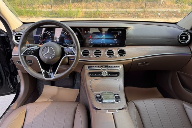 Used Mercedes-Benz E-Class 2021 Facelift E 300 L Stylish Edition Interior 2