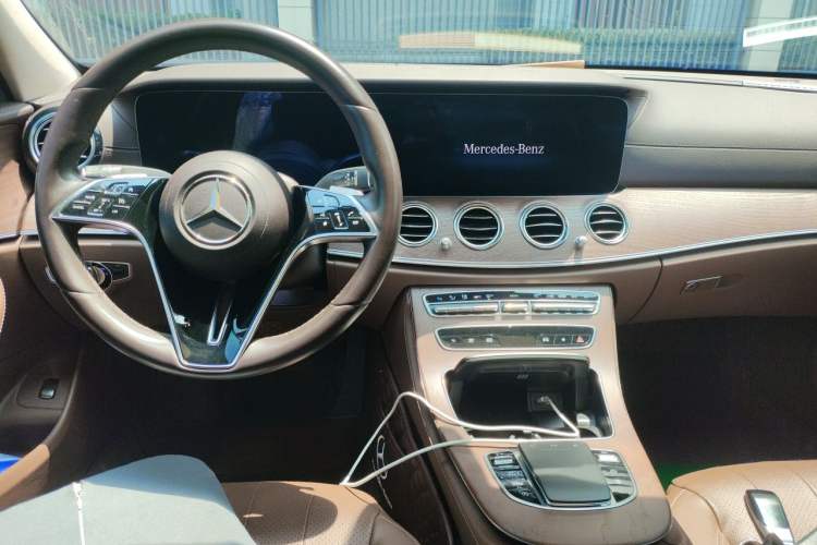 Used Mercedes-Benz E-Class 2021 E 300 L Luxury Model Interior 2