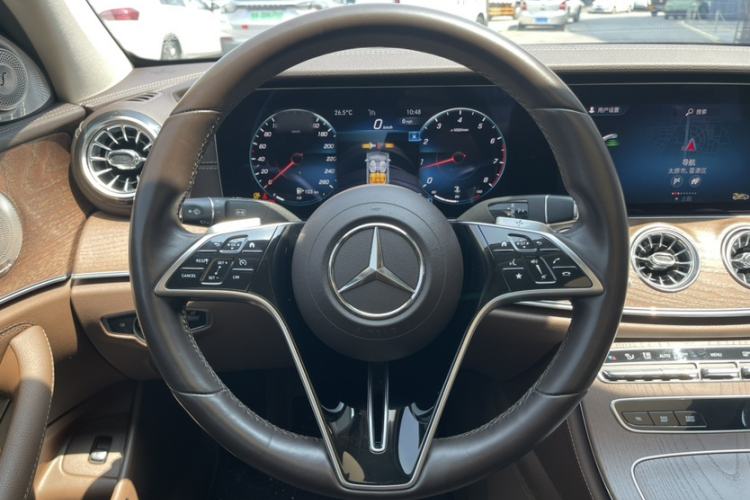 Used Mercedes-Benz E-Class 2021 Facelift E 260 L Interior 2