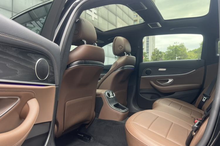 Used Mercedes-Benz E-Class 2021 E 300 L Sporty and Stylish Model Interior 2