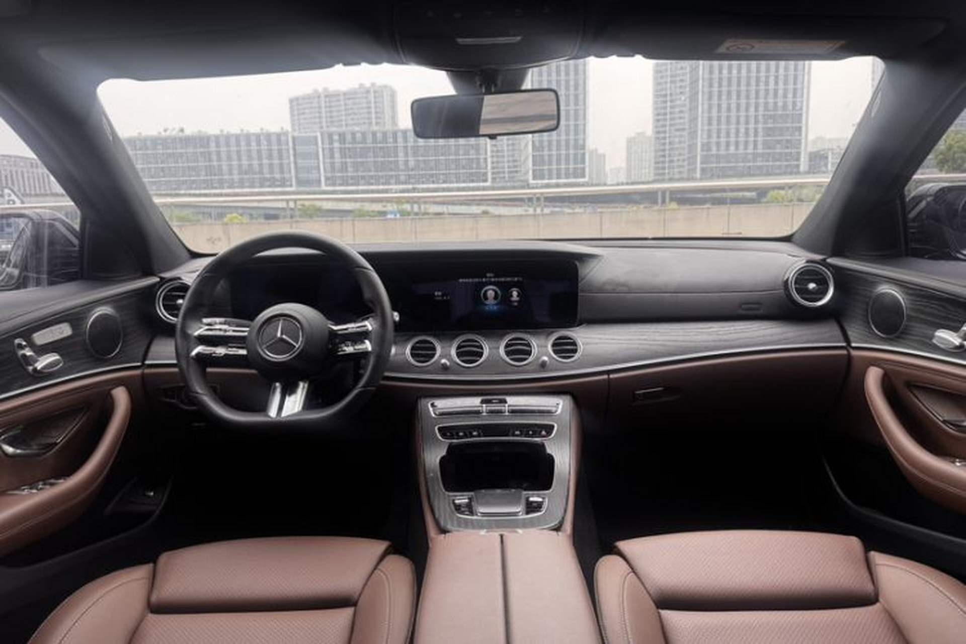 Used Mercedes-Benz E-Class 2021 Facelift E 260 L Sport Edition Interior 2
