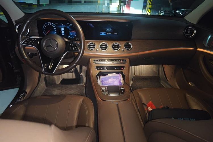 Used Mercedes-Benz E-Class 2021 E 300 L Luxury Model Interior 2
