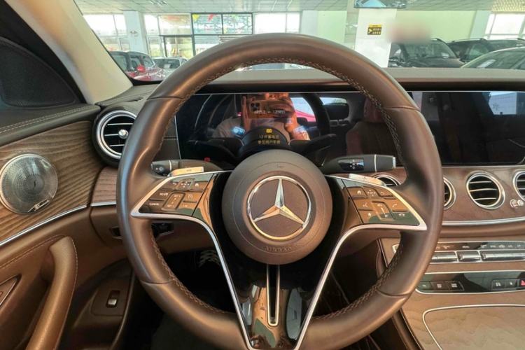 Used Mercedes-Benz E-Class 2021 Facelift E 260 L Interior 2