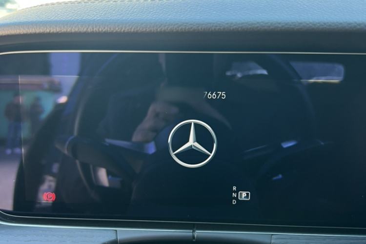 Used Mercedes-Benz E-Class 2021 E 300 L Sporty and Stylish Model Interior 3