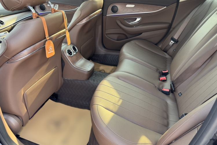 Used Mercedes-Benz E-Class 2021 Facelift E 300 L Stylish Edition Interior 3