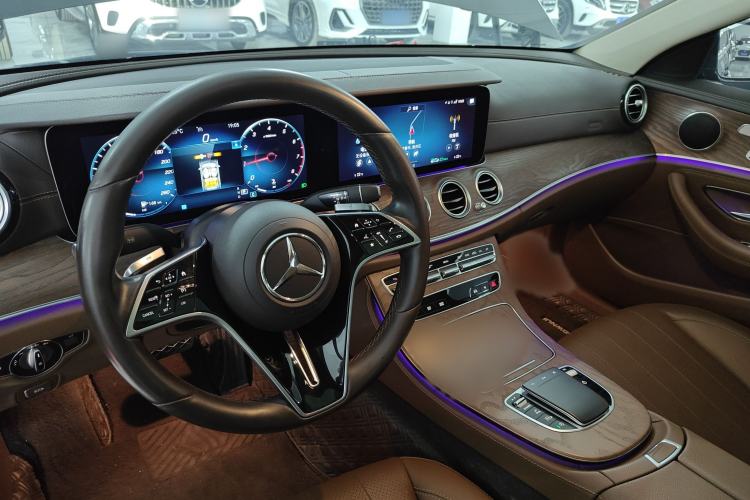 Used Mercedes-Benz E-Class 2021 Facelift E 300 L Stylish Edition Interior 3