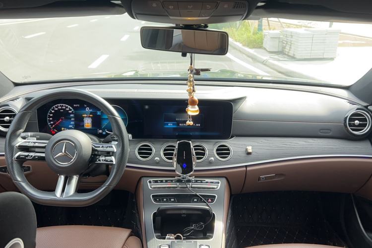 Used Mercedes-Benz E-Class 2021 Facelift E 260 L Sport Edition Interior 3