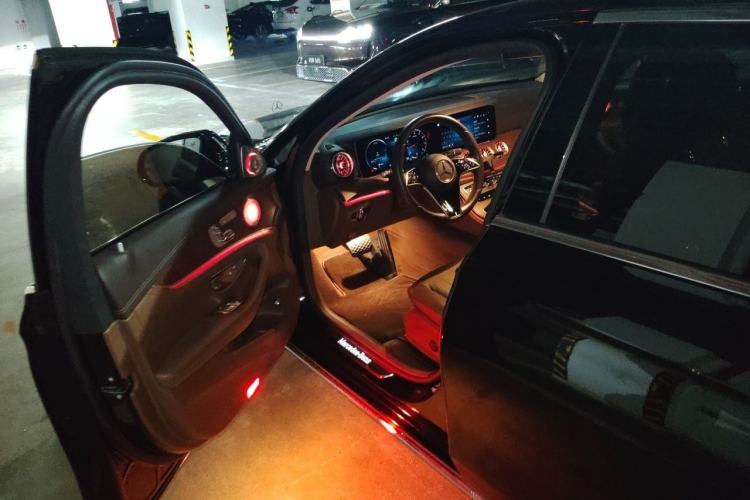 Used Mercedes-Benz E-Class 2021 Facelift E 300 L Stylish Edition Interior 3